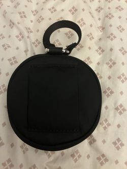 Lululemon Round Zip Pouch Condition: Brand New, Never Used
