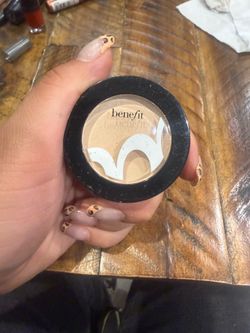 Benefit eyeshadow