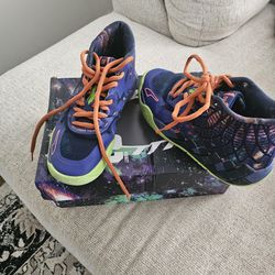 size 7 basketball Melo sneakers