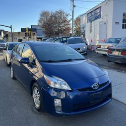 2010 Toyota Prius III