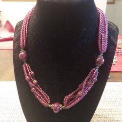 GENUINE GARNET BEADED NECKLACE 16"