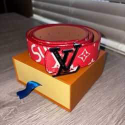 Louis Vuitton Initials X Supreme Belt