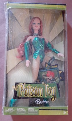 2004 Barbie POISON IVY Doll DC COMICS New in Box from Mattel