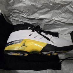 Jordan retro 17 Lightning sz 9
