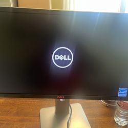 20 Pieces Of Dell Monitors WITH POWER CORD & STAND | Different Sizes And Works or best price