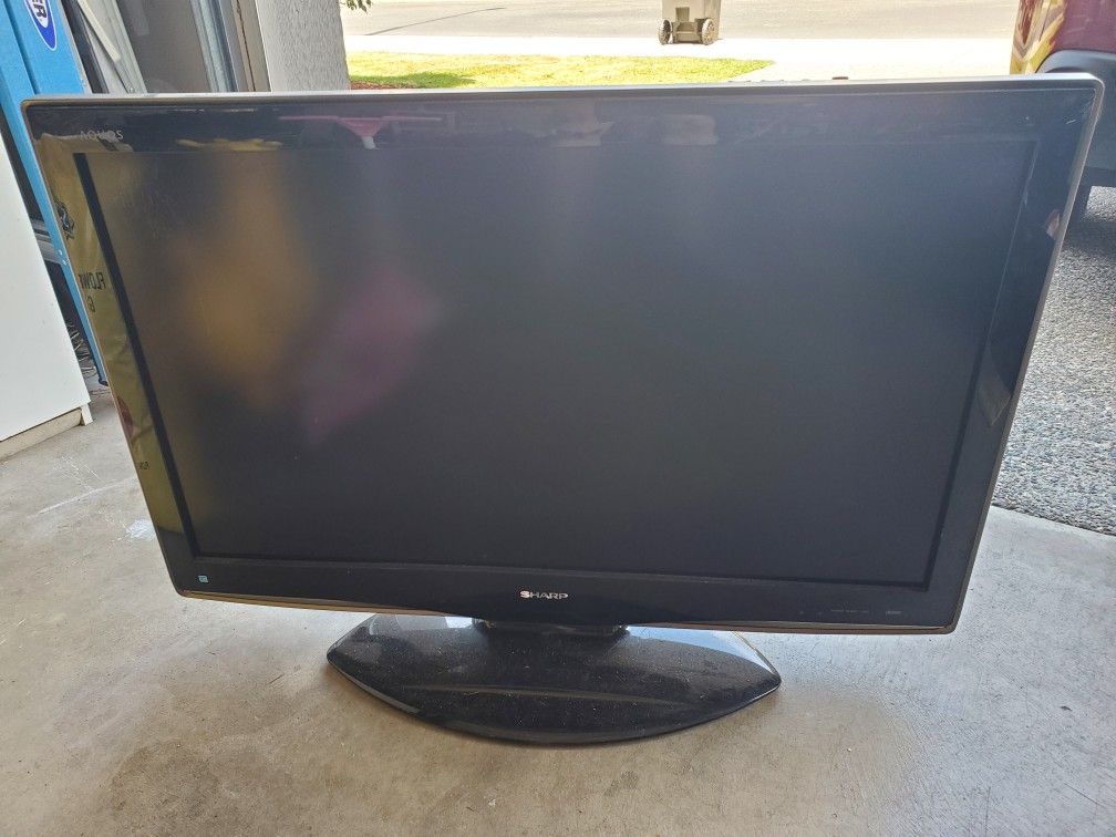 Sharp Aquos 37" TV