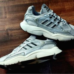 ADIDAS
OZMILLEN "CLOUD WHITE"