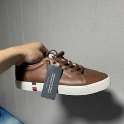 Men’s casual shoes