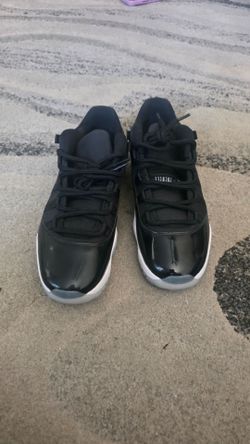 Jordan 11 low Space jam