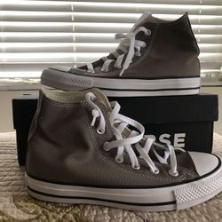 Women’s Converse Size 6.5