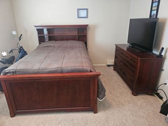Full size bed, frame and dressor