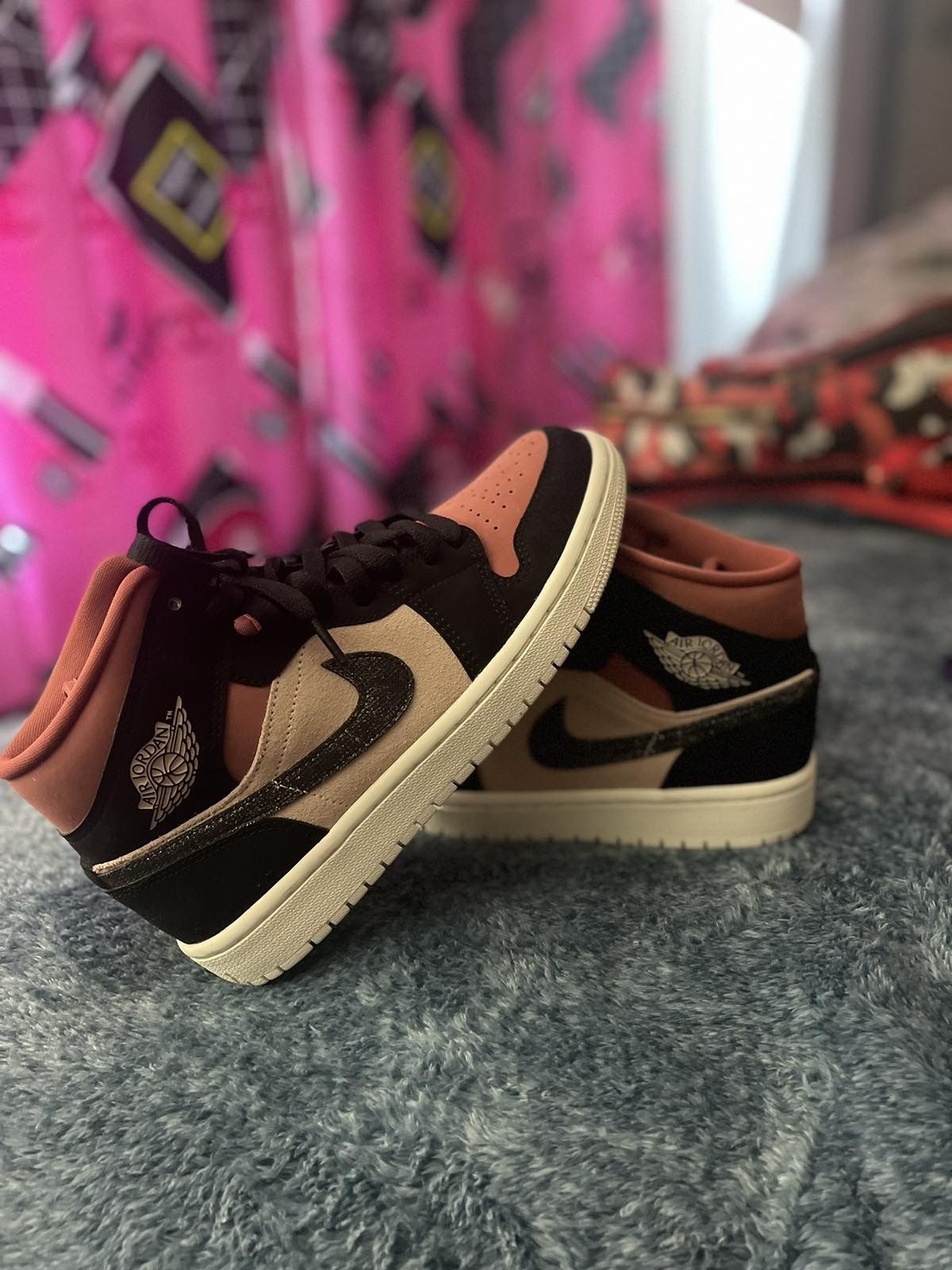 Air Jordan 1 Mid Canyon Rust