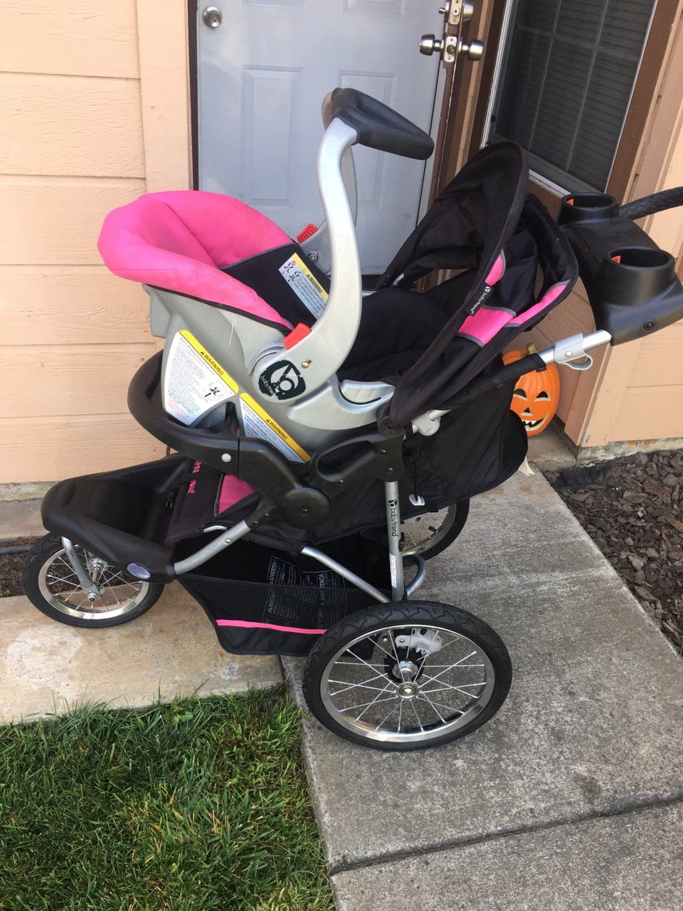 Baby stroller and Car seat.