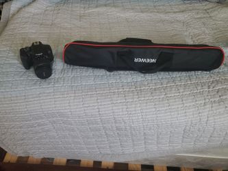 Canon EOS Rebel T7 DSLR Camera with 18-55mm Lens and Neewer Case