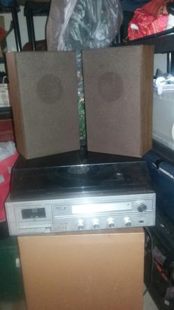 vintage Sears Am/Fm stereo system /turntable & speakers