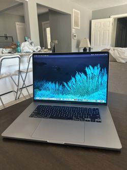 APPLE MACBOOK PRO 16” INTEL 8 CORE i9  32GB 1TB SSD! LOADED!! 
