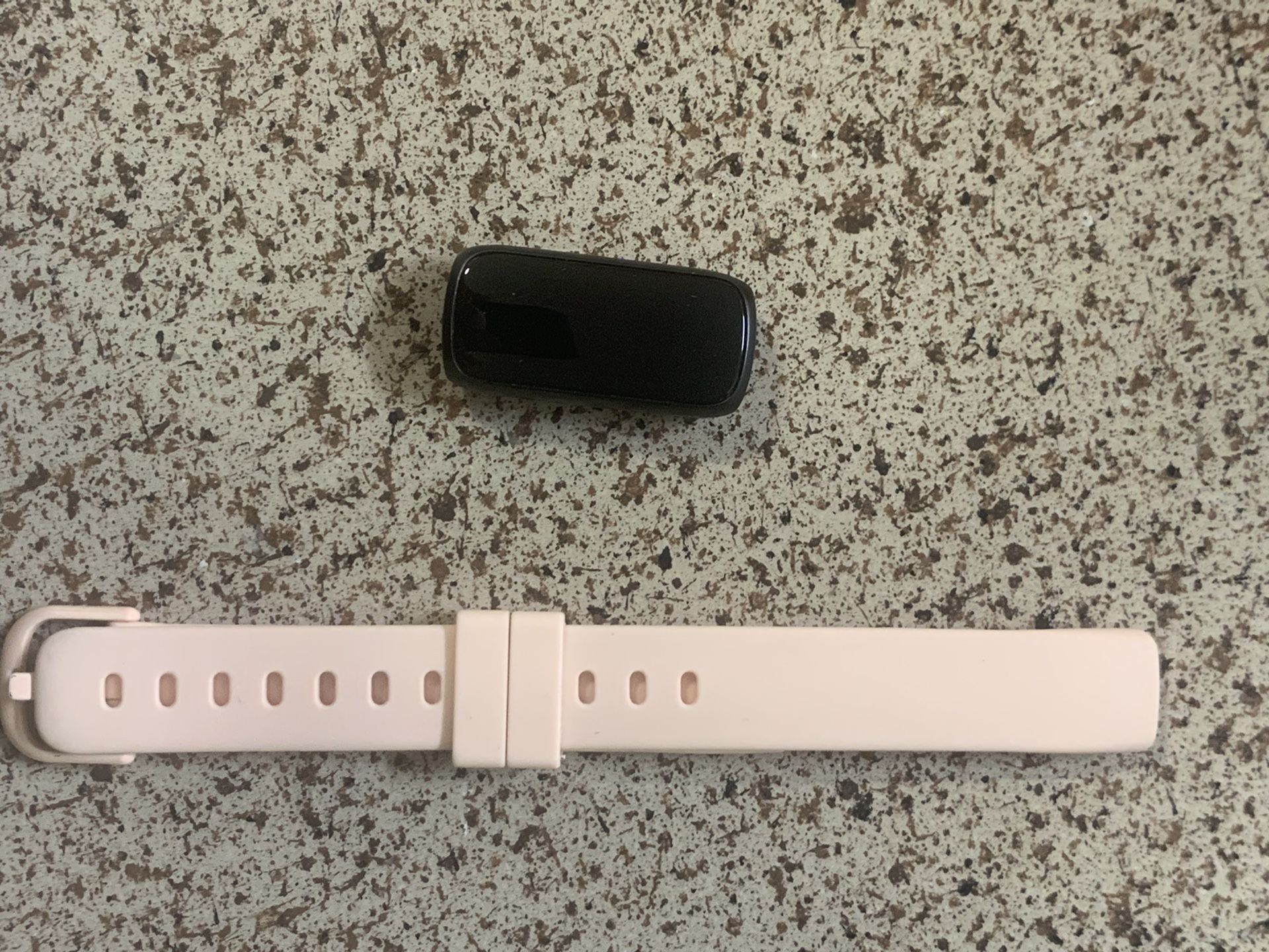 Fitbit Luxe