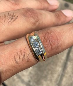 14k gold men’s diamond ring