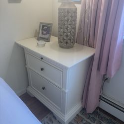 Raymour & Flanigan White Side Table