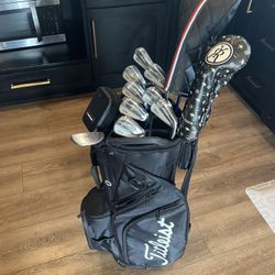 “Nice “ Titleist Golf  Set,  11 G Clubs + Titleist Cart Bag (Like New)+ More 🔥$749  OBO👍 Read Description Below