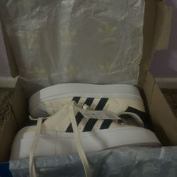 Superstar Bonega W