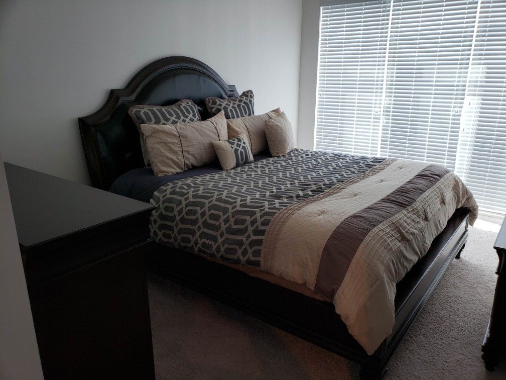 King bed set with mattress set