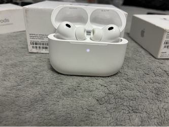 AirPods 3s
