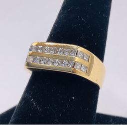Gold diamond ring 14kt