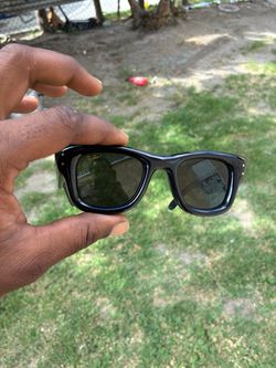 Ray-Ban Black Wayfarer Sunglasses