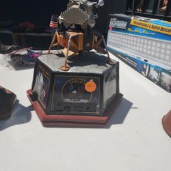 APOLLO 11