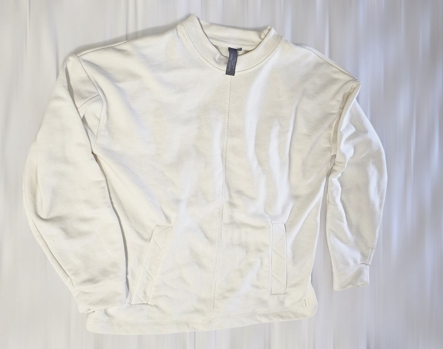 **ACCEPTING BEST OFFER** Sweaty Betty Low Tides Sweatshirt Back Tie In Lilly White SZ XS