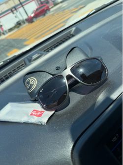 Ray-Ban