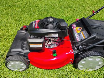 Honda Powered Troy-Bilt Self-propelled With Bagger