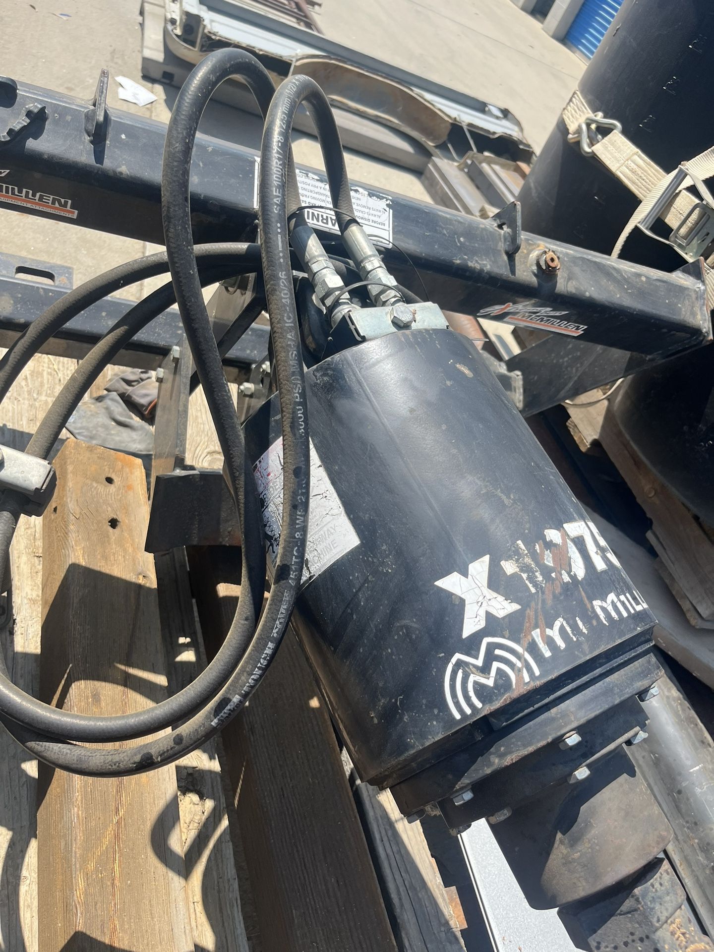 bobcat auger attachment skid steer