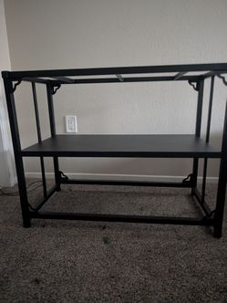 2-Tier Tank Stand (Aquariums, Terrariums, Reptile Tanks)