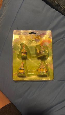Hoppy hollow collectible