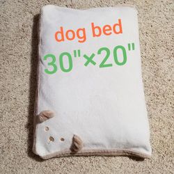 Dog Bed No Stains Or Rips Zipper On Side.