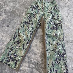 Flared camo army pants 