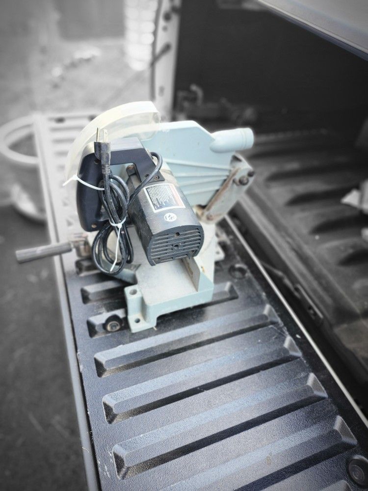 Mitre Saw