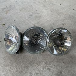 HARLEY DAVIDSON (3) 5.75”  headlights