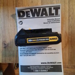 DeWALT DCF809 20v  2 Amp & 4 Amp Battery With 120 V Plug-in 