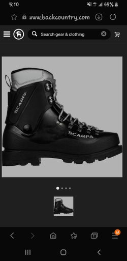 Hiking boots mountaineering boots