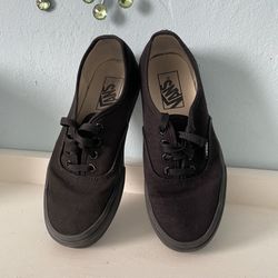 Vans black. Size Men 4.5, Women 6. 