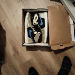 Air Jordan 1 Mid Brand New In Box Size 13