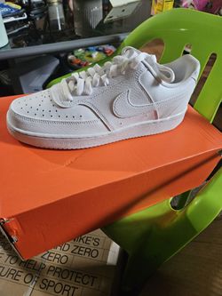 Nike Men's Court Vision