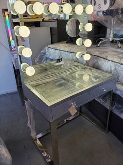 New Premium quality Vanity & Mirror Set Discount Special