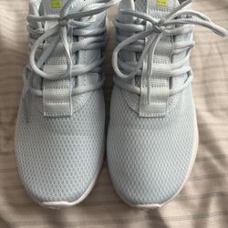 Women’s Light Blue Puma Size 7