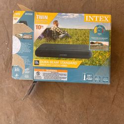 Twin Size Inflatable Mattress 