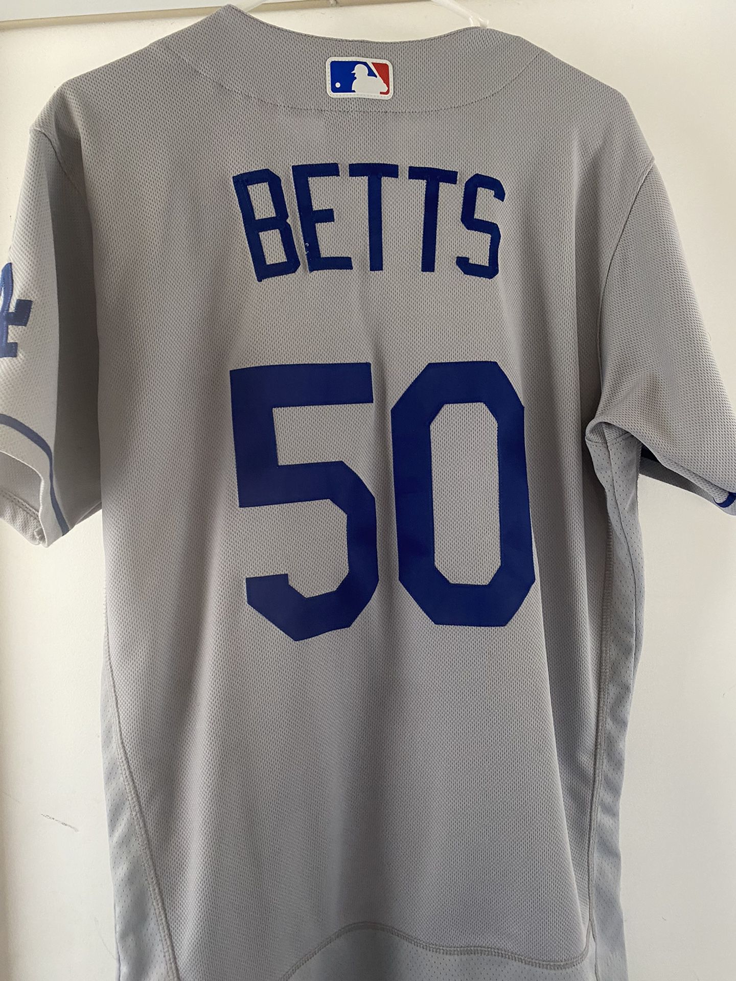 Mookie Betts Jersey Size 48 for Sale in San Diego, CA - OfferUp