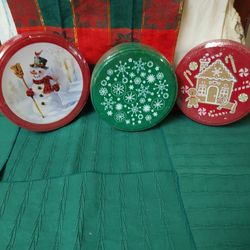 Holiday Time Plastic Containers With Lids